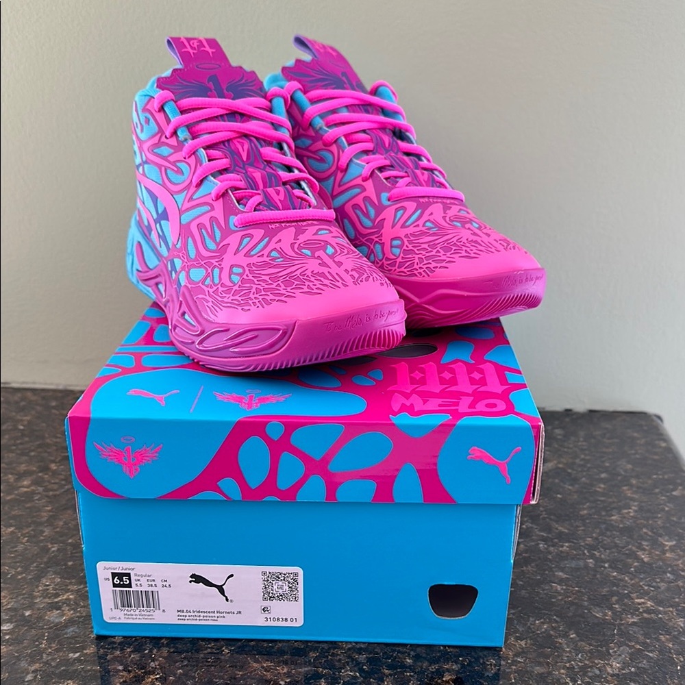 Puma MB4 Iridescent Hornets JR Boys 6.5 Neon Pink & Blue Sneakers NEW IN BOX.
